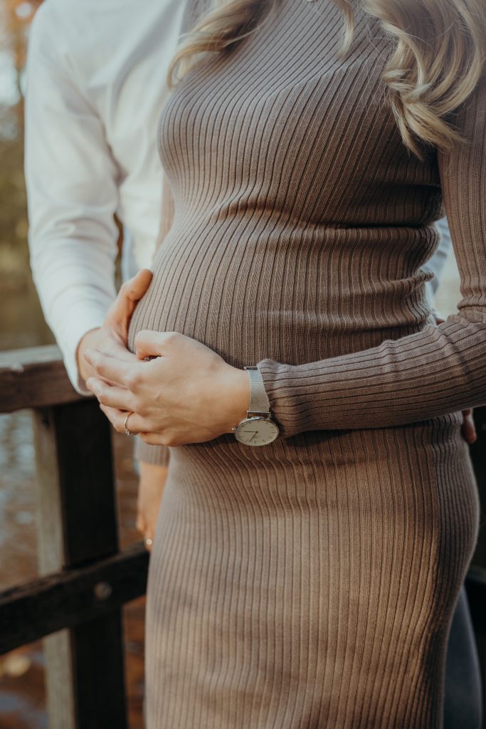 Babybauch und Familienfotografie